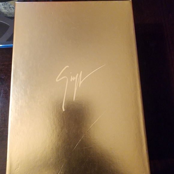 Authentic giuseppe dress shoes for boys - Picture 2 of 7